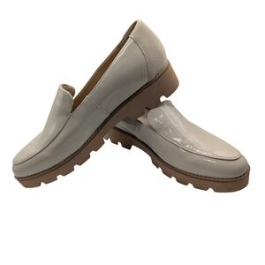 Vionic Kensley Loafers‎ Cream Patent Leather Lug Sole Shoes - Size 7